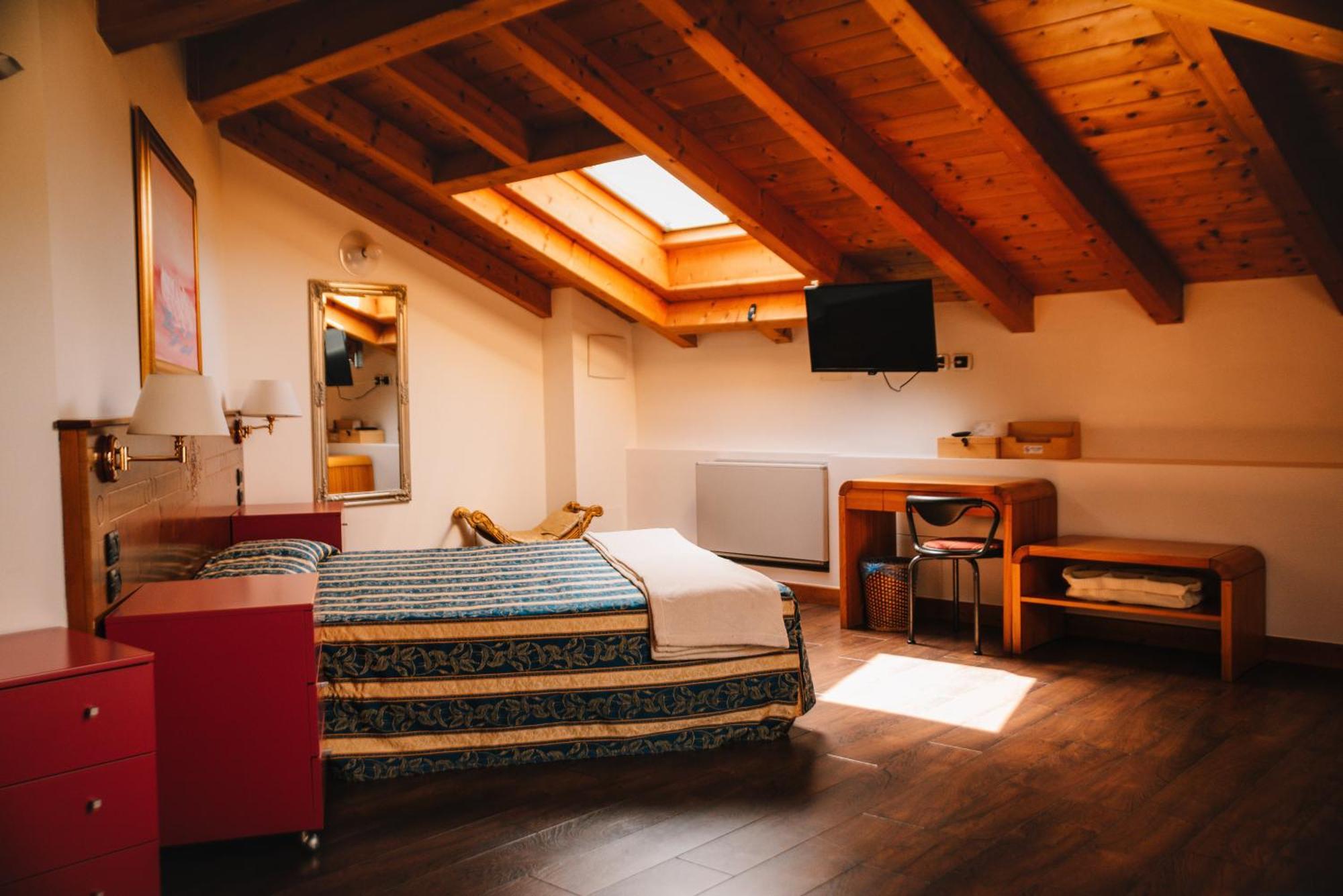 Arciduca Charming House Room & Breakfast Arco Ngoại thất bức ảnh